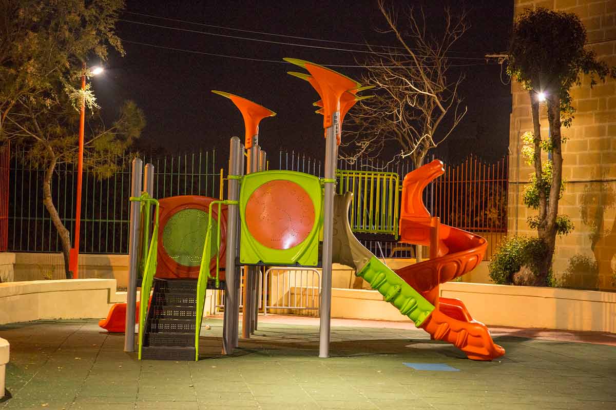 儿童户外滑梯设备