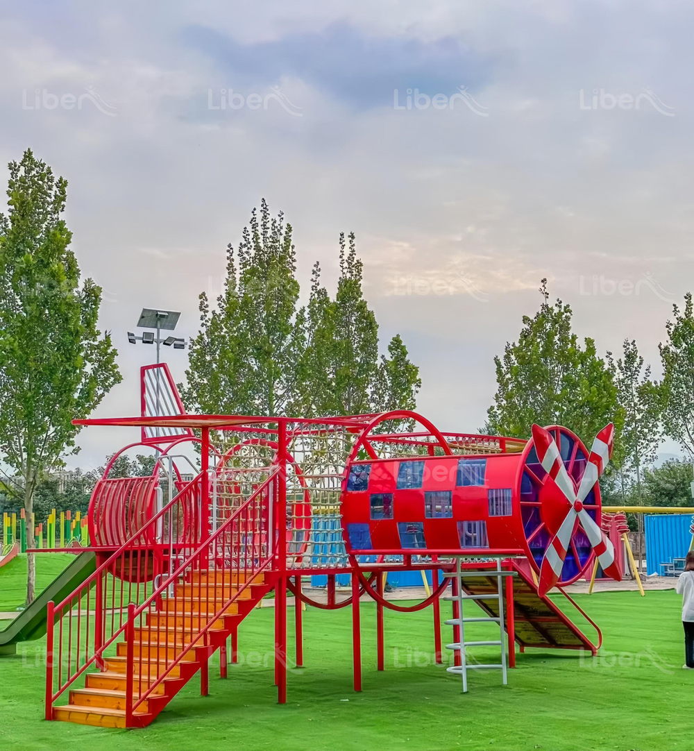 户外游乐设备